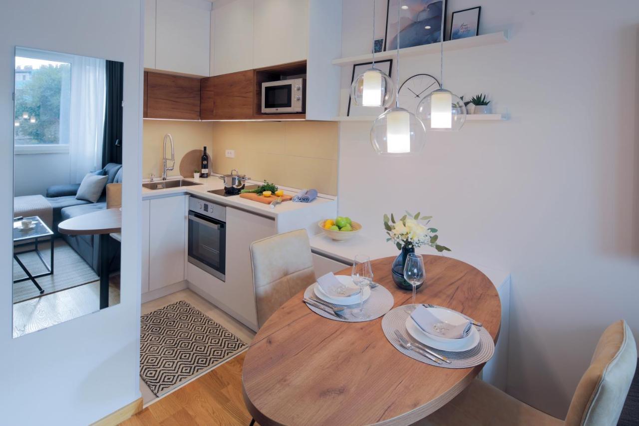 Arena Big Luxury Apartments โนวีซาด ภายนอก รูปภาพ