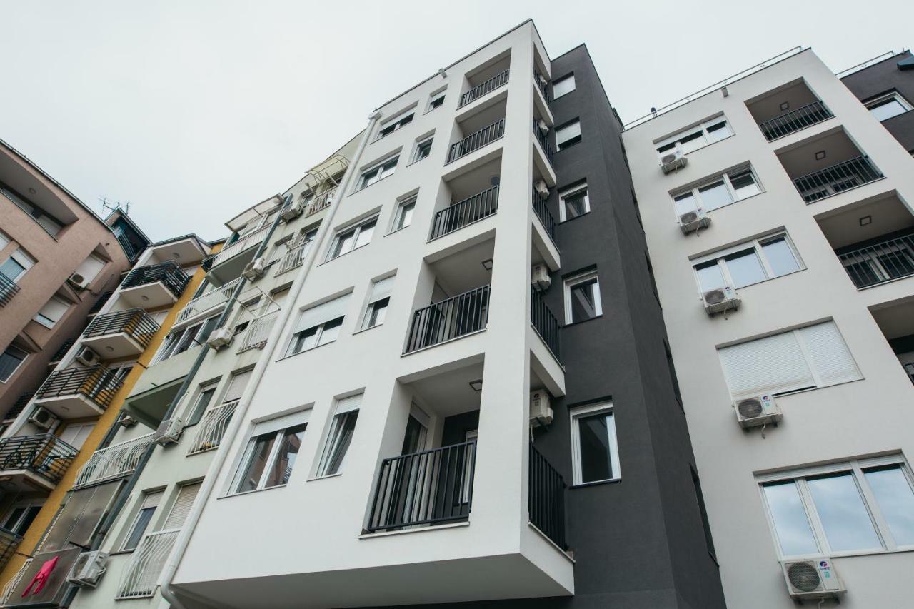 Arena Big Luxury Apartments โนวีซาด ภายนอก รูปภาพ